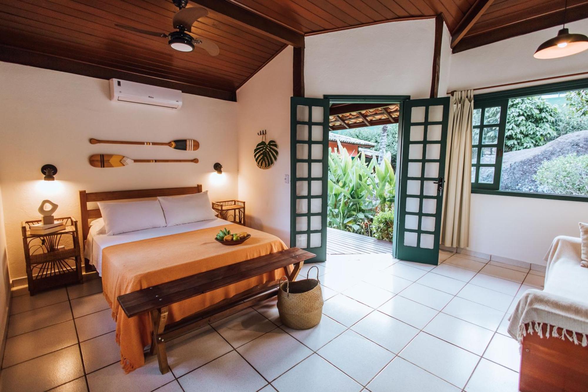 Pousada Vila Das Pedras Ilhabela Exteriör bild