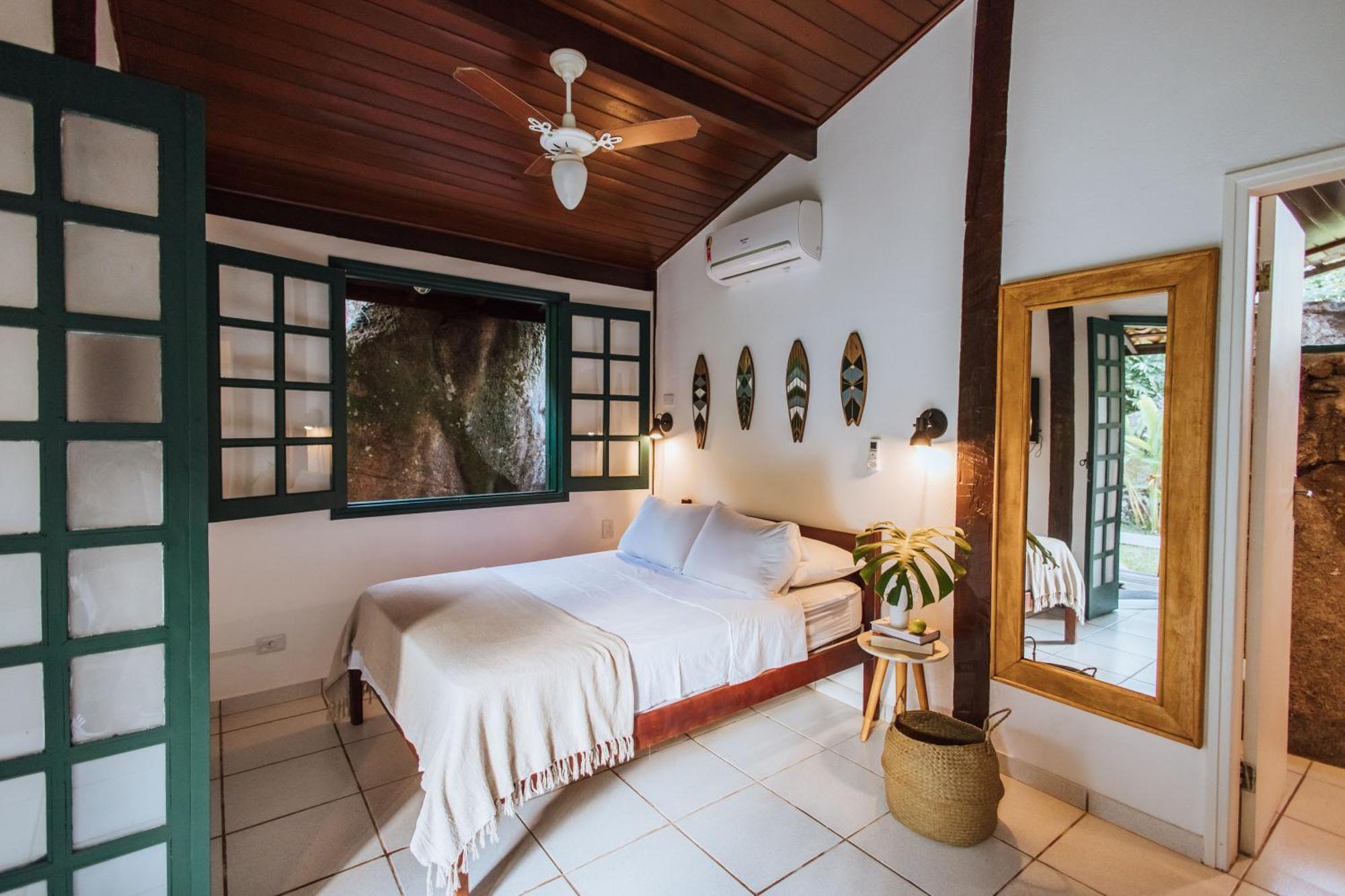 Pousada Vila Das Pedras Ilhabela Exteriör bild