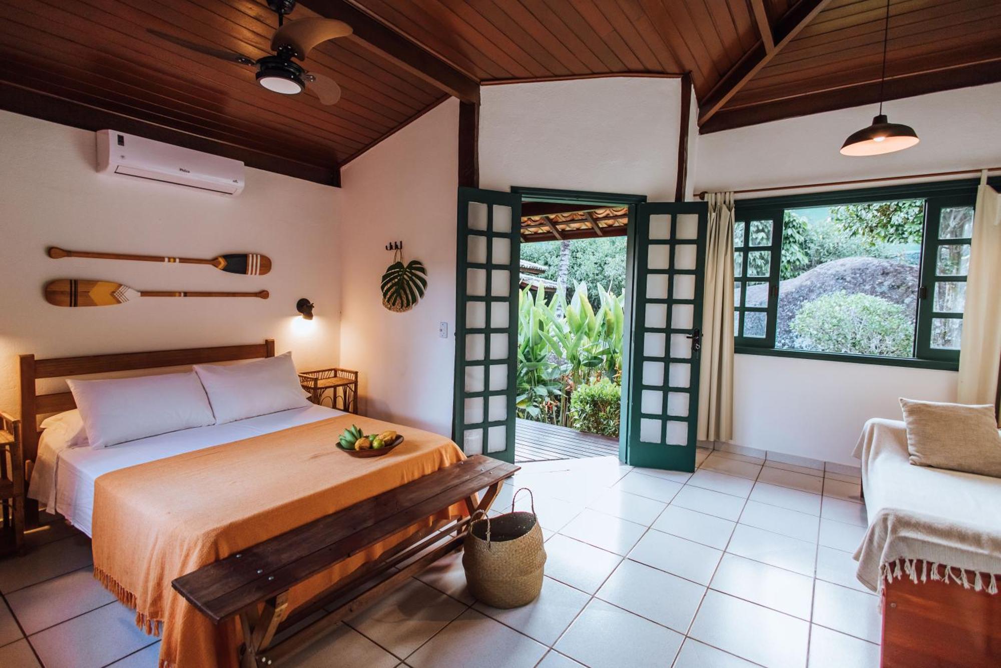 Pousada Vila Das Pedras Ilhabela Exteriör bild